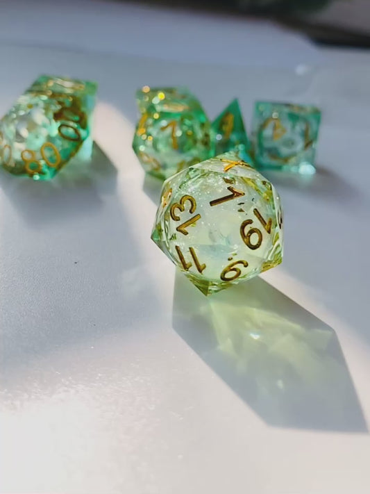 Handmade liquid core dice set for role playing games , Resin dungeons and dragons dice set for gift , Polyhedral dice set